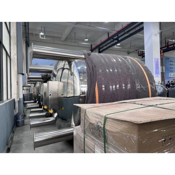 Réservoir de mélangeur cylindrique 380V Réservoir de mélange industriel en acier inoxydable