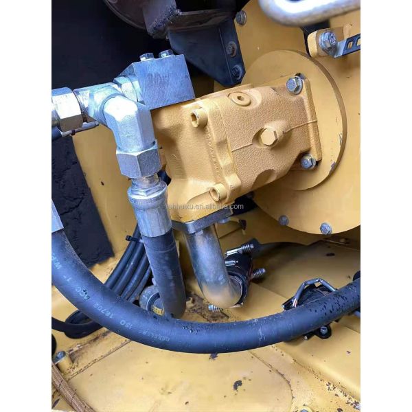 CAT307E second-hand excavator, perfect performance, fast action, low price, two years quality guarantee