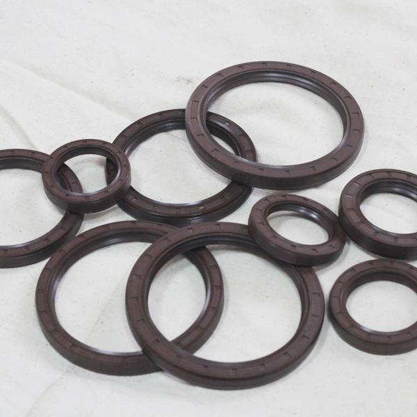 900*950*25 TC Oil Seal in NBR FKM Rubber Perfect for Sealing Applications