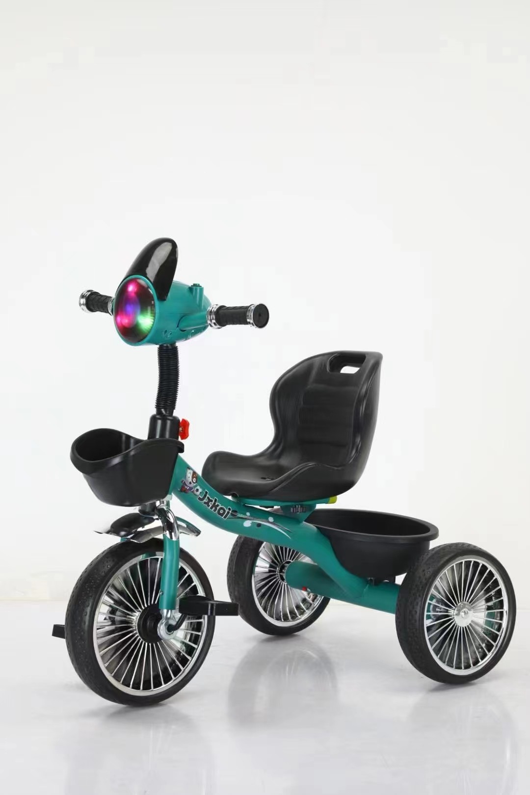 Светодиодный свет и музыка Детская тройка Педальный велосипед для детей 3-8 лет