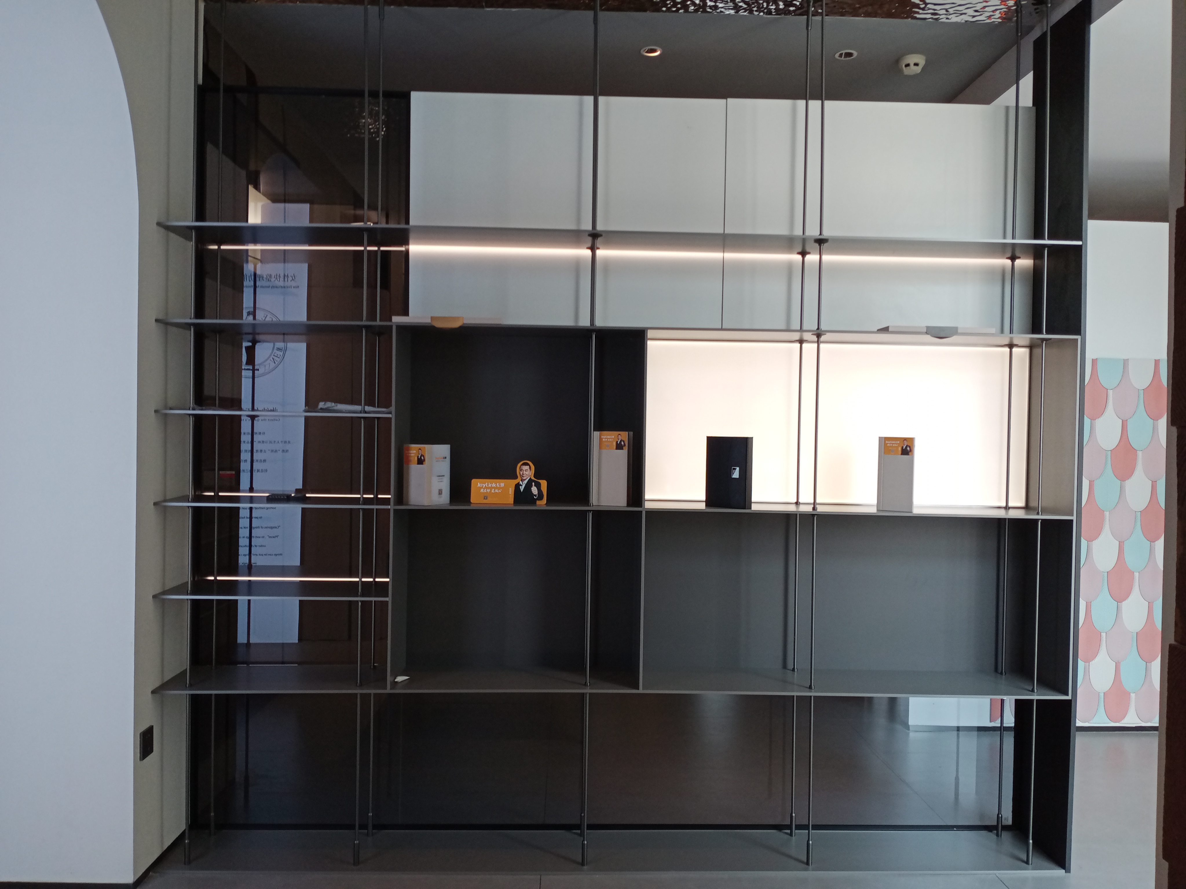 Household Decorative Luxury Aluminum Alloy Wood Panel Display Cabinet Ornament Cabinet