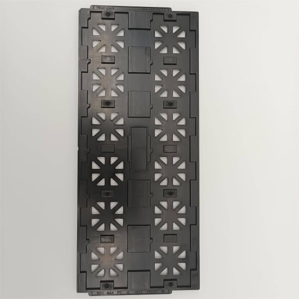 el grueso de 7.62m m modificó la matriz plástica Tray For Electronic Parts de JEDEC para requisitos particulares