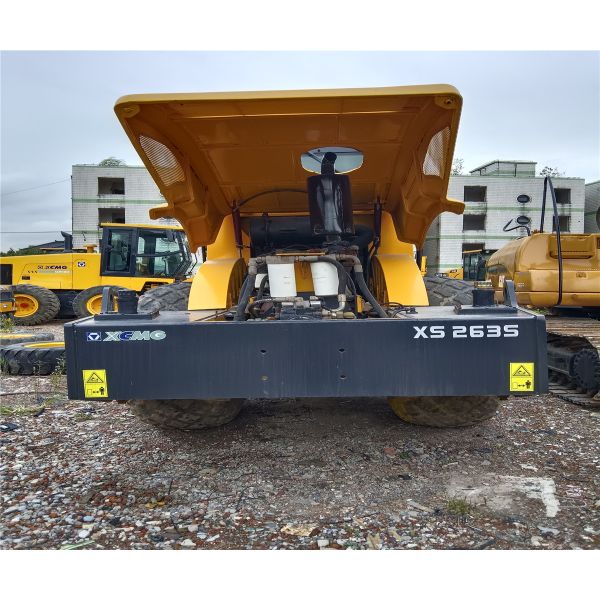 Road Construction Euipments XS263S Used Road Roller with 25% Grade Ability