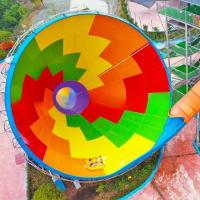 Grand parc d'attractions en eau haut-parleur en fibre de verre toboggan d'eau pour adultes