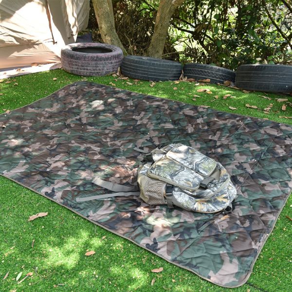 Outdoor Camping Emergency Cotton Camouflage Quilt Nap Blanket Button Multifunctional Quilt
