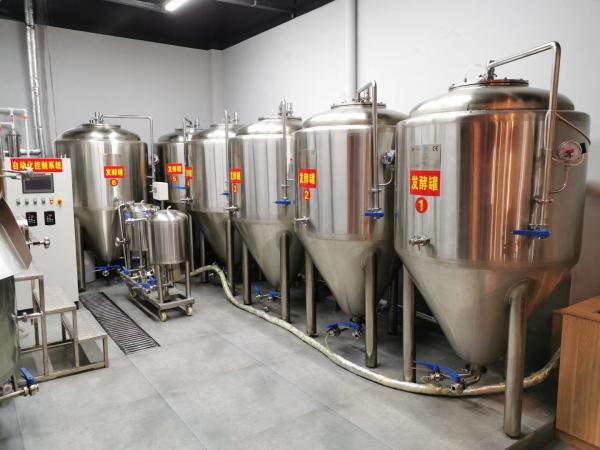 PLC Control System Commercial Beer Brewing Equipment 2 Bbl For Brewpub