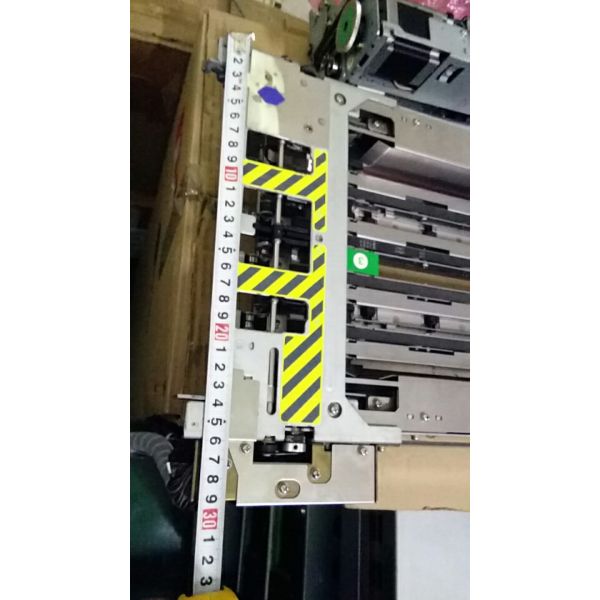 NCR ATM РАЗДЕЛЯЕТ 009-0027557 пре- акцептор Fujitsu Limited ATM разделяет тип 009-0028585 Kd02169-D842 b 354n 009-0027559