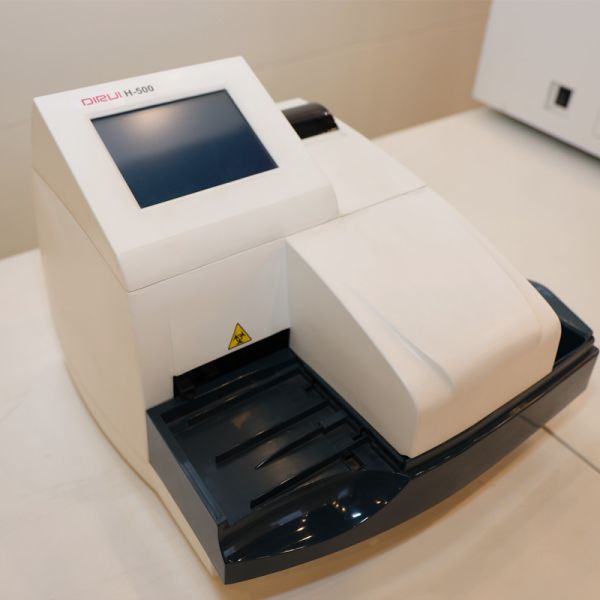 Medical Chemistry Semi Automatic Urine Analyzer With Urine Reagent Strip