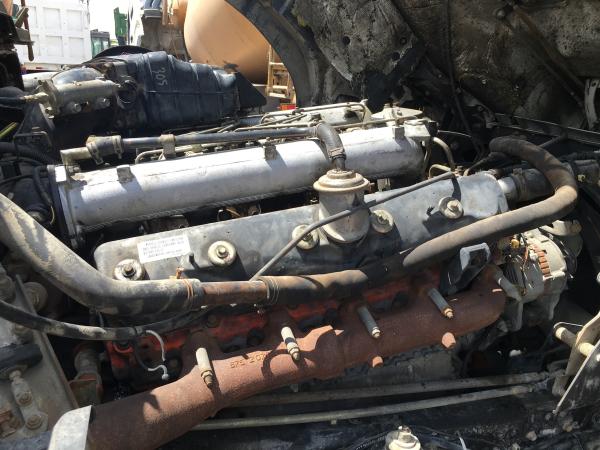 8 CBM 10PE1 Engine Used Isuzu Mixer Truck 8375 * 2496 * 3950 Mm Size