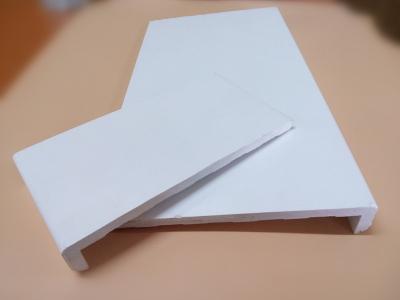 Отделка ПВК Моульдпрооф Моистурероод белая отливая пластиковый силл в форму окна