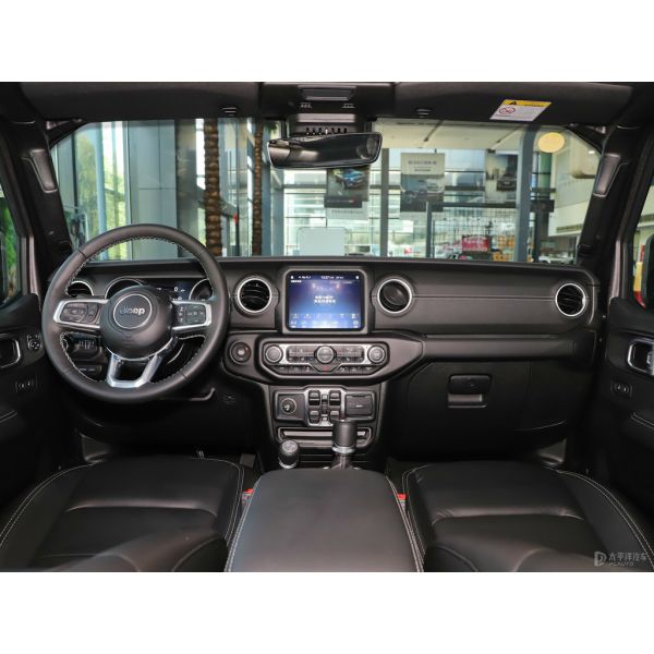 Popular in the Middle EastThe Jeep Wrangler Long range new electric vehicle 5 door 5 seat SUV