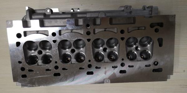 K4M Cylinder Head 8200307580 7701473353 for Renault MEGANE