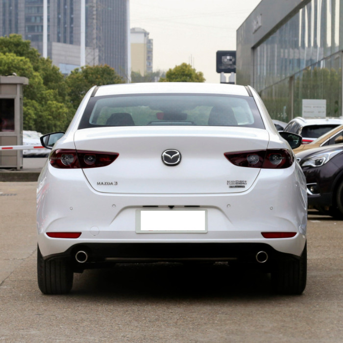 Бензин небольшой машины варианта 2.0L Changan Mazda 3 Axela 2022 автоматический умный