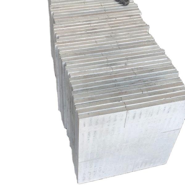 85% de teor de SiC Placa de carburo de silício ligada a óxido para produção de porcelana durável