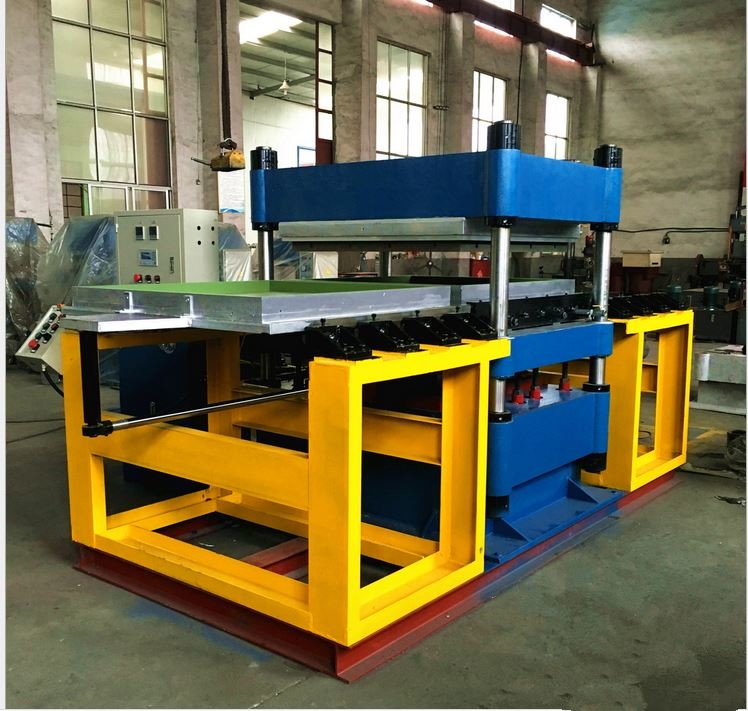 Теннисный мяч прессы касания PLC резиновый вулканизируя делая машину