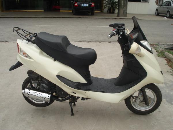 EEC DOT EPA A Dr 50cc 125 150Gas 2-stroke 4-stroke  single-cylinder air-cooled Scooter 50