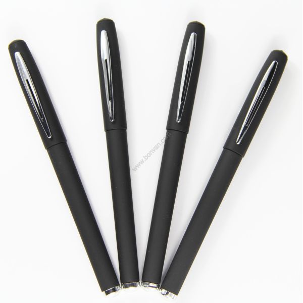 black office writing gel ink pen,rubberized writing pen