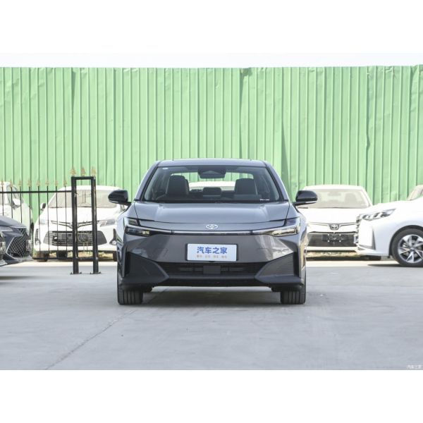 Седан Toyota Bz3 2023 616 км Дальний пробег PRO Электрическое транспортное средство Левое рулевое колесо