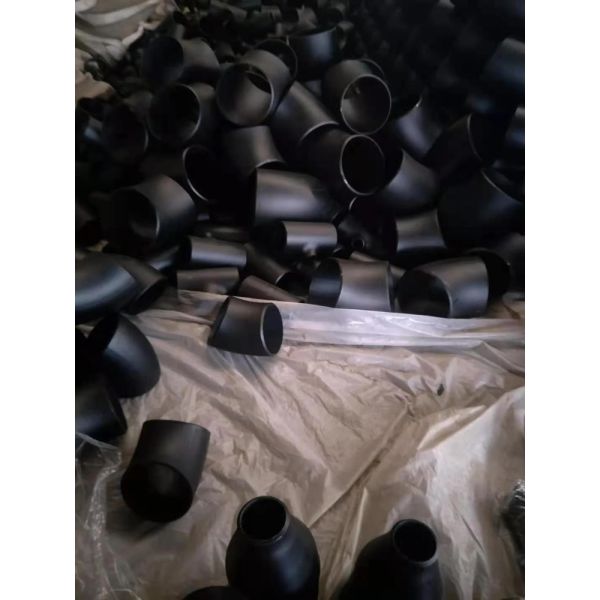 Штуцеры локтя трубы черноты A234 Wpb Asme B16.9 колена трубы 5d стали углерода 45 градусов