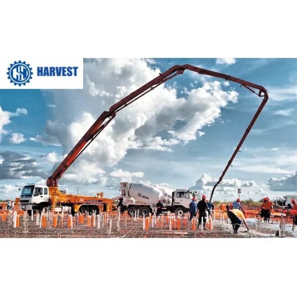 camión concreto de la bomba del auge de la productividad los 52m de 33000kg HB52K 170m3/H