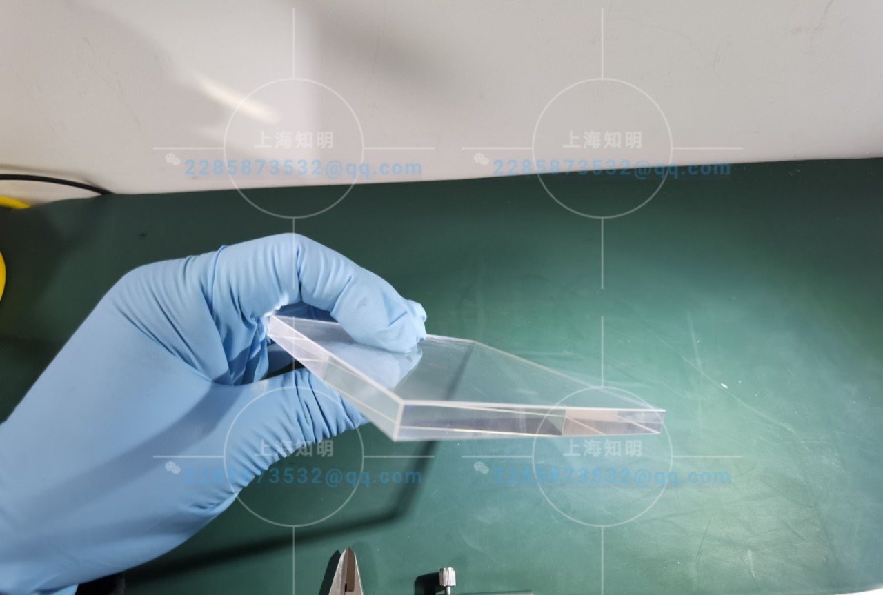 Окно бесцветного сапфира Hexahedron оптически стеклянное