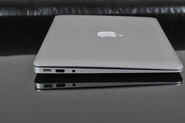 13.3 HD Widescreen  Display Intel Atom D525,high copy macbook Air,  laptop, mini computer