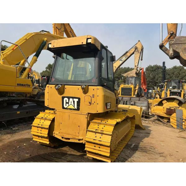 6 Way Blade Used Crawler Mounted Bulldozer CAT D5K XL Original Color