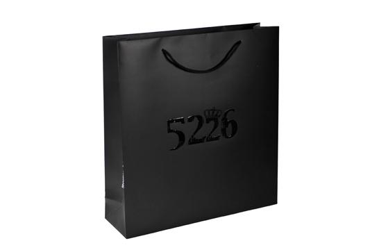 Luxury carrier paper bag 02