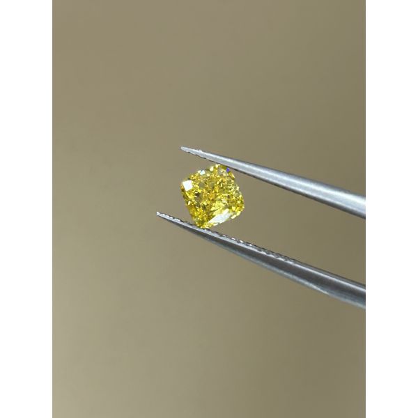Cushion Lab Grown Diamonds IGI Certified Diamonds Lab Created Yellow Diamonds HPHT