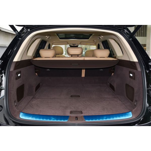 Auto M7 AWD Electric SUV with Extended-range Battery and Left Hand Driver Steering