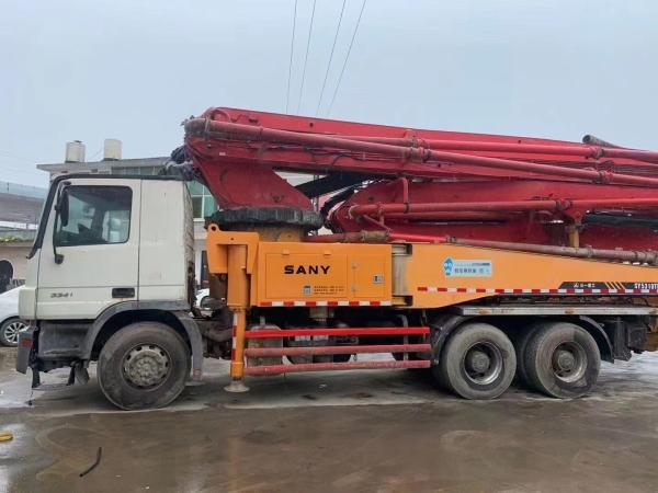 Máquinas de construção usadas Sy Boom Pump Truck com Max.Vertical Reach 46 Meter Vermelho