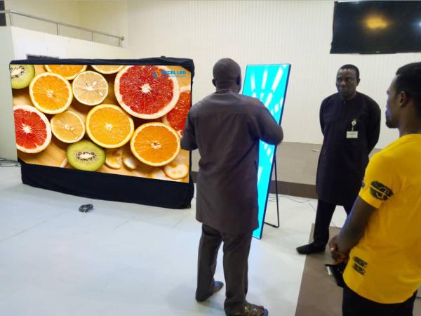 Magnetic IP20 P3.91mm Indoor Fixed LED Screen 3840HZ For Church