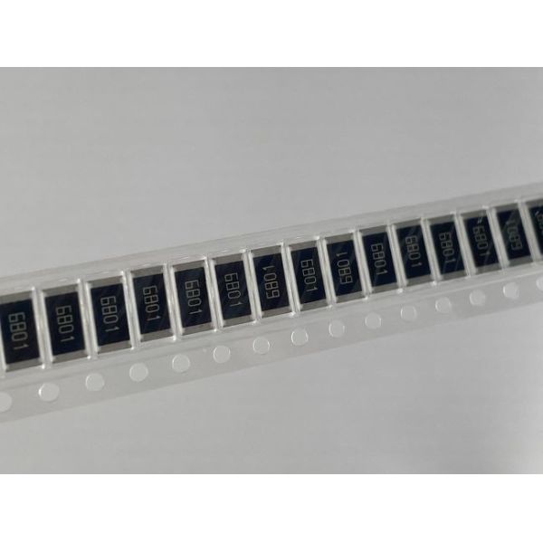 Резистор 10R Smd 2512 10 Ом 1 Вт RC2512FK-7W10RL