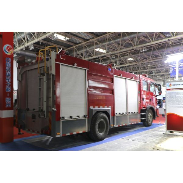 Howo 16тонный резервуар для воды и пены Пожарная машина Пожарная машина Пожарная машина