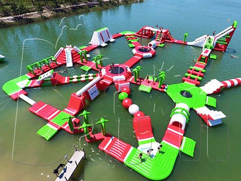 Factory Wholesale Large Outdoor Inflatable Floating Park Commercial Water Theme Park Custom Inflatable Water Play Equipment