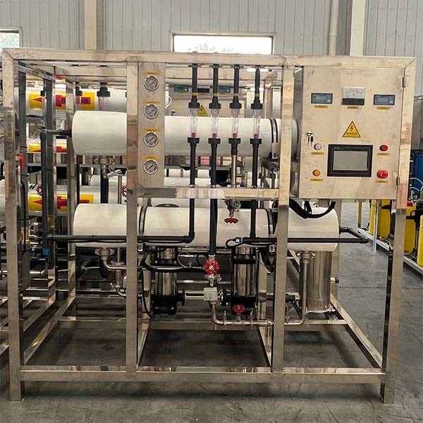 Лучшая цена 2000LPH RO Умиполярная очищенная водная машина для производственного завода
