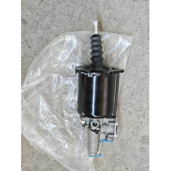 S31A0-E0720 S3221-02090  9700514240 Clutch booster FOR HINO700