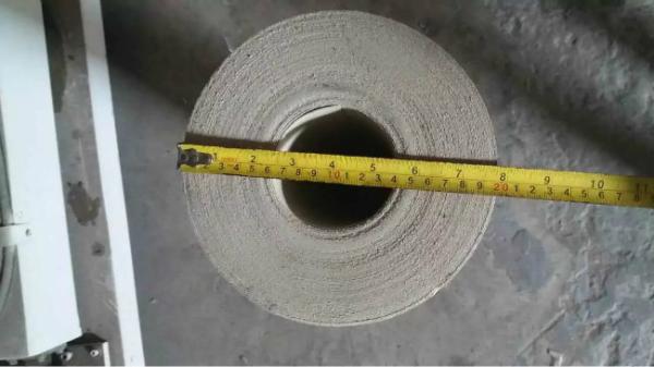 O lado do peso 5kg um revestiu o assoalho do papel de construção de 0.82*20m