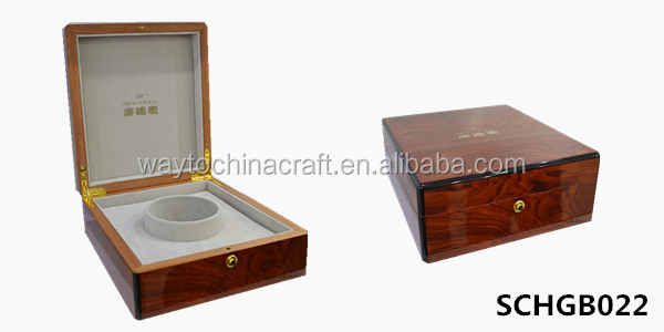 Fine High Gloss Wooden Jewellery Box