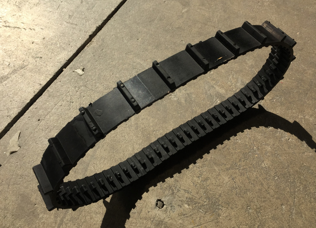 Следа кресло-коляскы ширины 32mm связей небольшого резинового Jointless 66