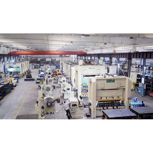 Precision Metal Components Pressing Sheet Metal Brackets Parts Supplier