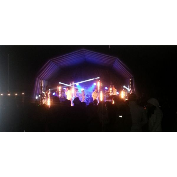 Коммерчески крышка этапа белого и черного половинного купола раздувная для концерта или событий