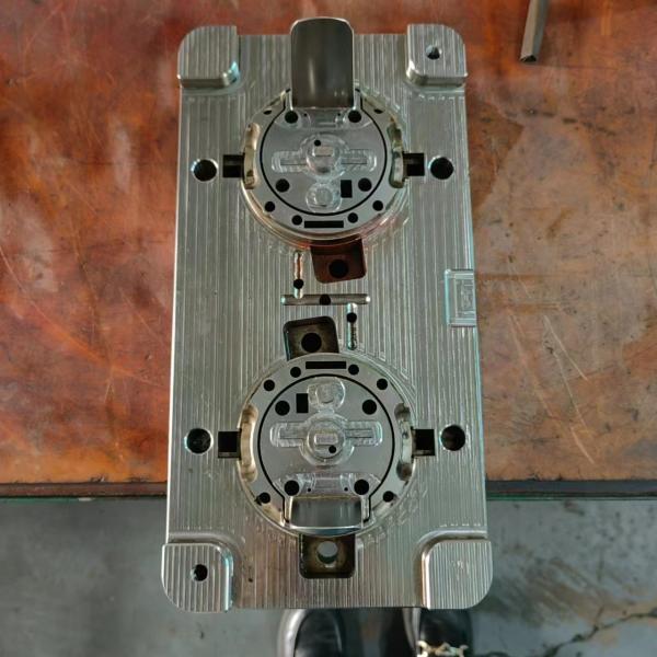 H13 Mold Steel Injection Molding Tooling with Yudo Components and Benefits