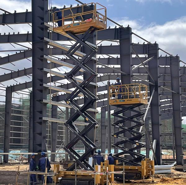Edificio moderno prefabricado con estructura de acero para uso en almacenes industriales