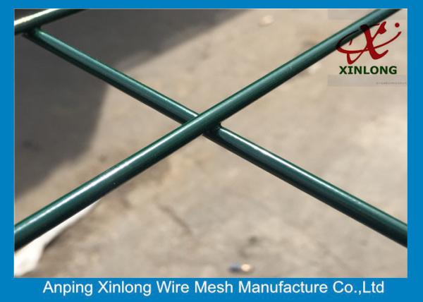 Custom Black / Green Welded Wire Mesh Fence For Residential V Shape