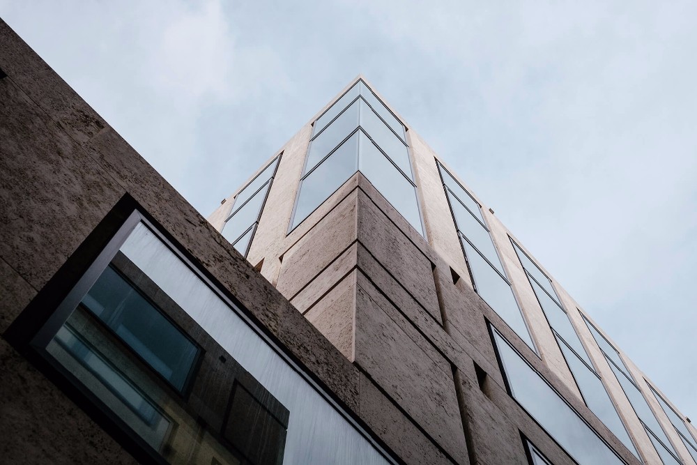 Регулярные тонкие шелковые колготки для мужчин