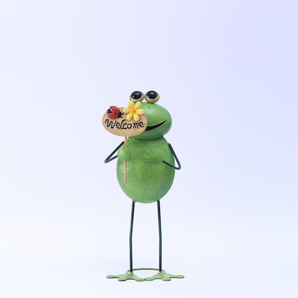 Durable Animal Garden Ornament Anthropomorphic Metal Frog Yard Art