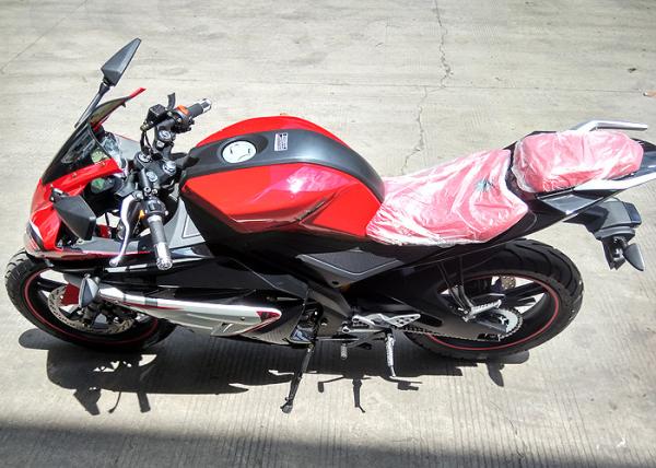 Vertical Engine Road And Race Classic Motorcycles 13L Fuel Tank Capacity