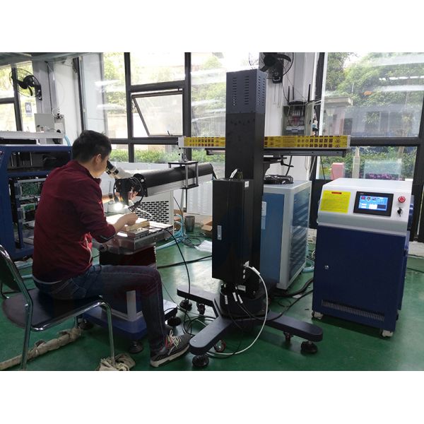 Crane Arm fiber Laser Welder 400w 500w 600w for Mould Welding