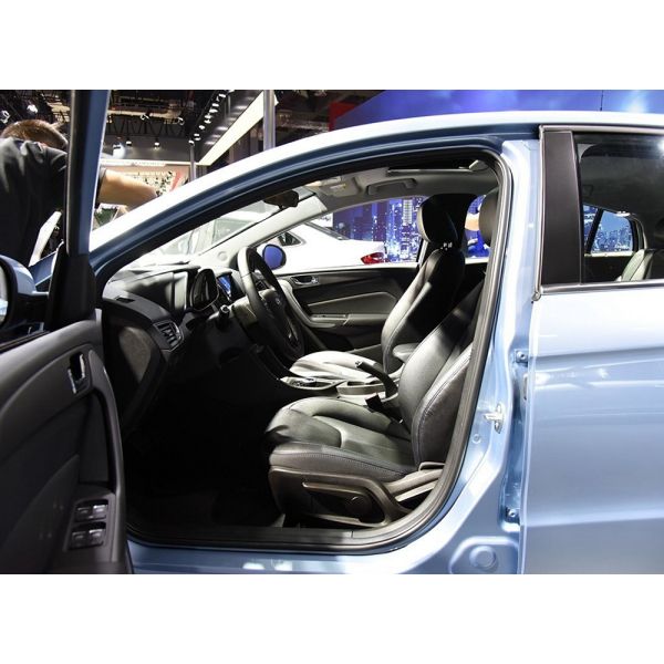 60km/H Li Electric Cars , 90KW Li Auto EV Car CHERY